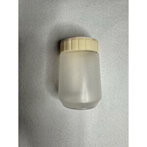 Vintage Rubbermaid Servin Saver Salt Pepper Cheese Shaker 8oz Flip Top Lid 0481